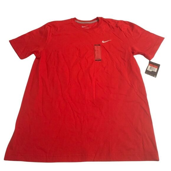 NWT Nike T-shirt  - Picture 1 of 5